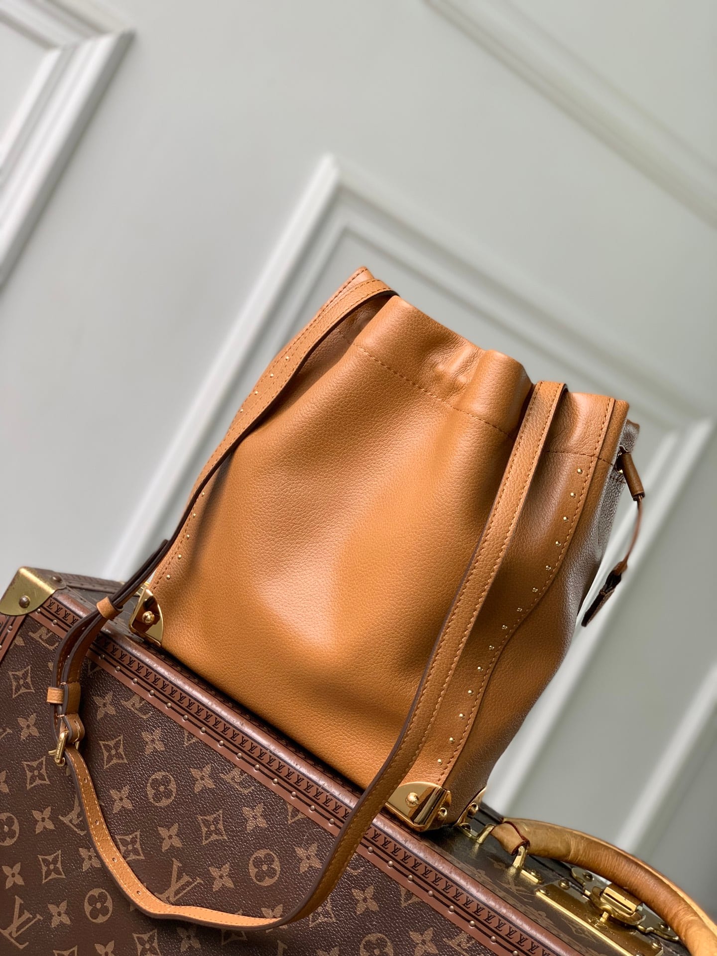 Noé Trunk detail 3