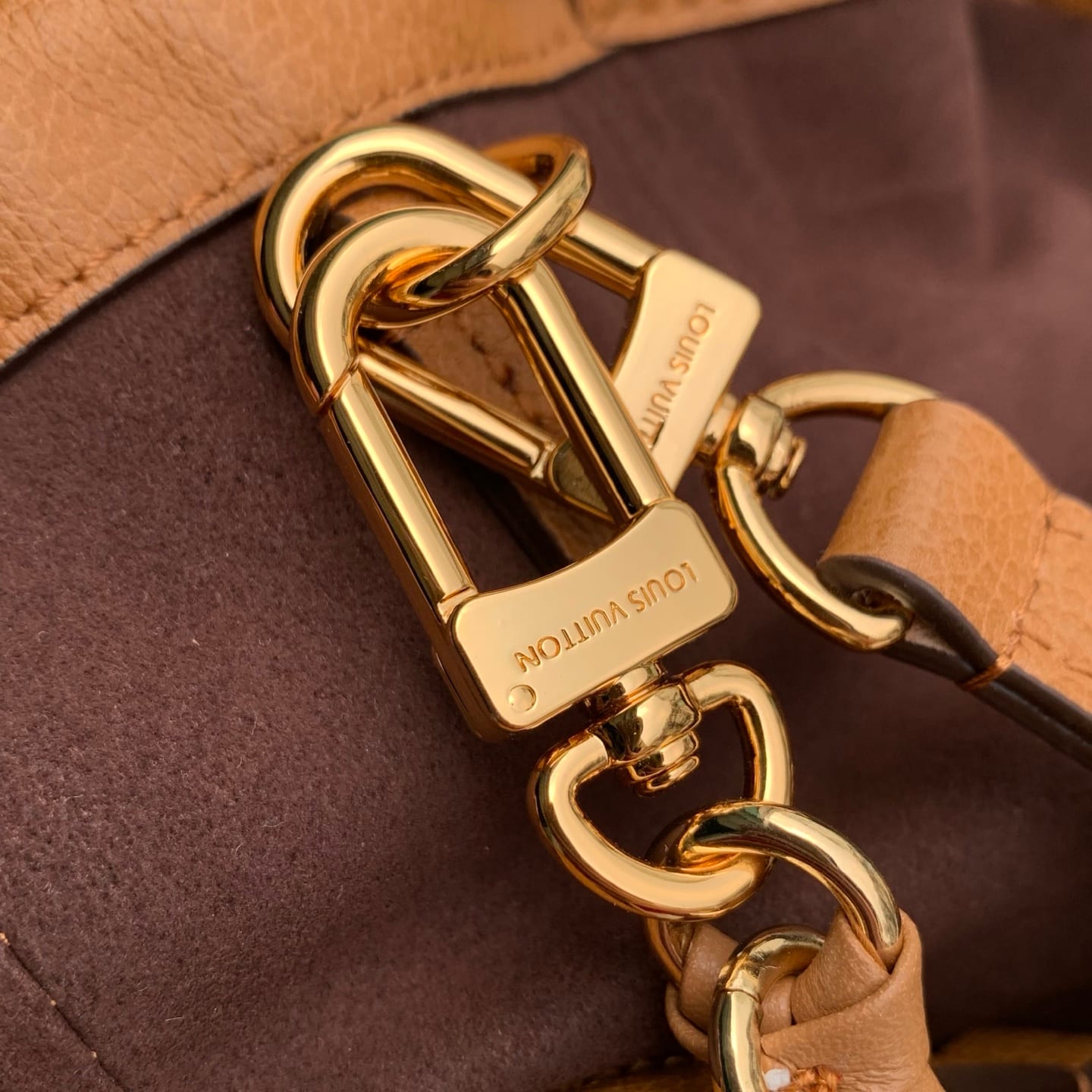 Noé Trunk detail 9