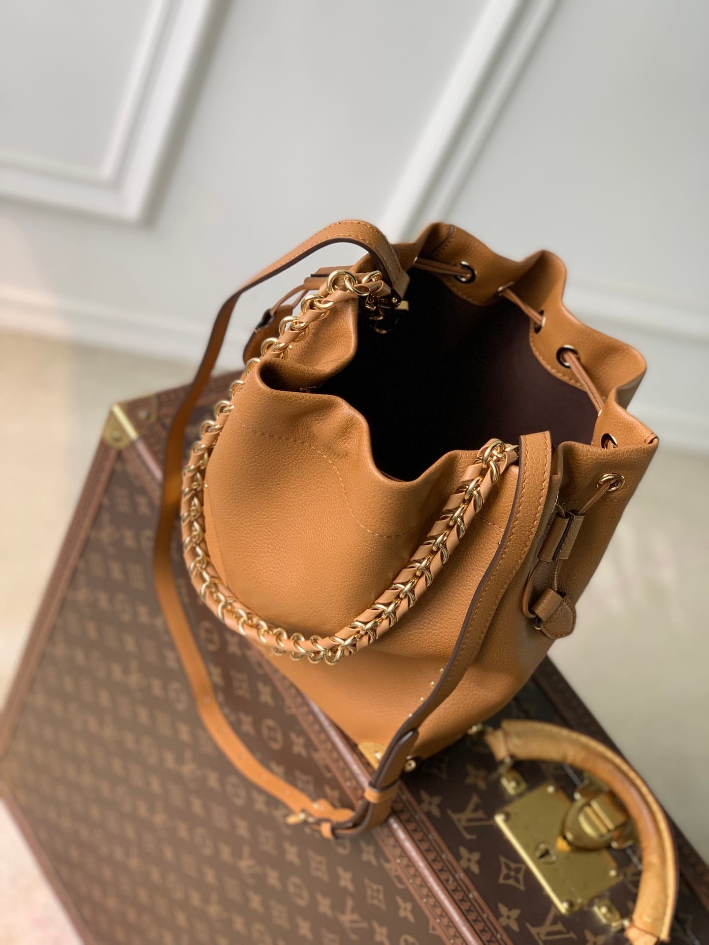 Noé Trunk detail 11