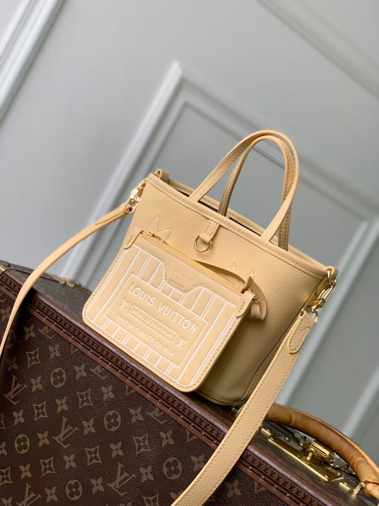 Neverfull Inside Out BB detail 2