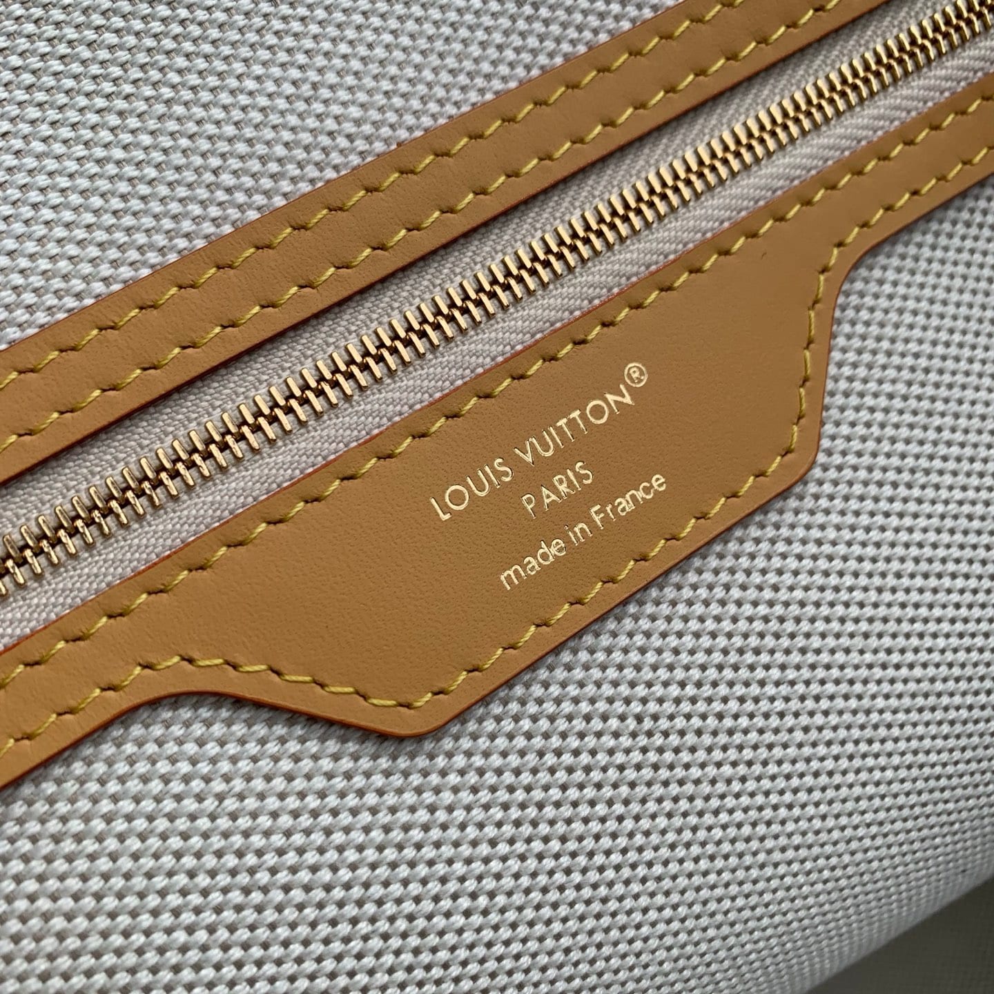 Uptown Tote detail 8