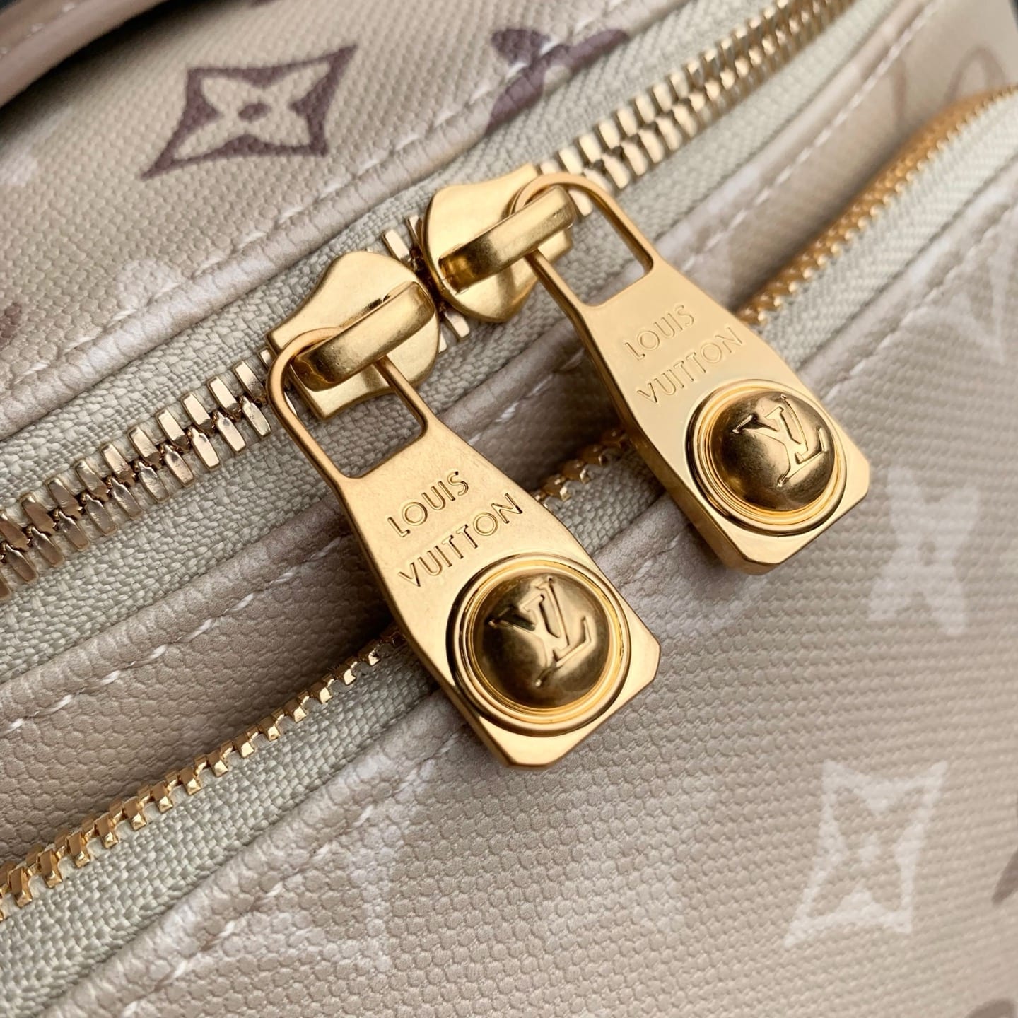 Rush Bumbag detail 4
