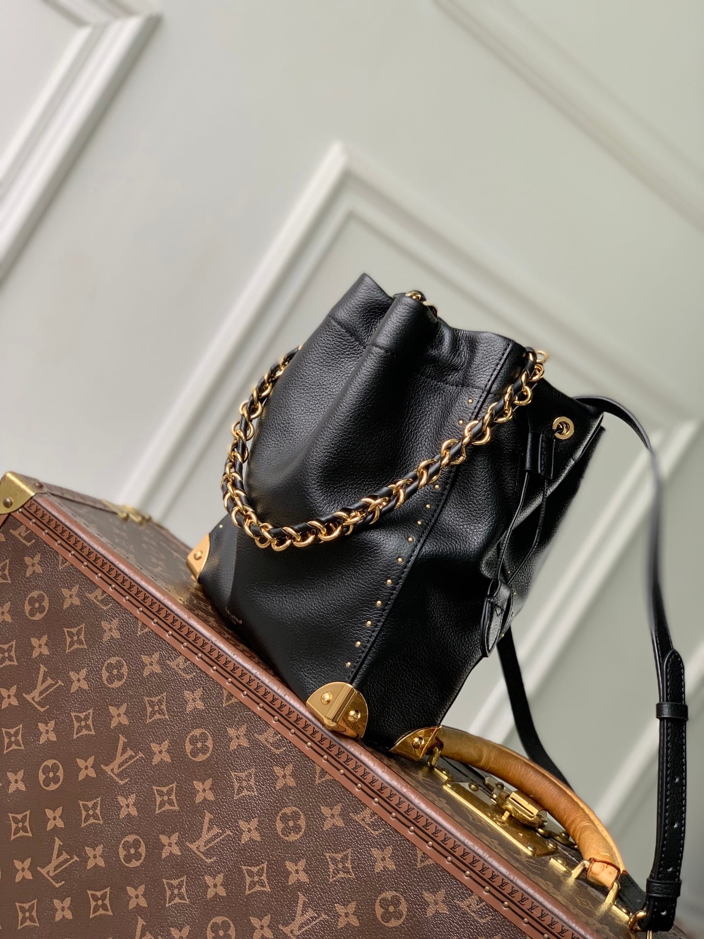 Noé Trunk detail 2
