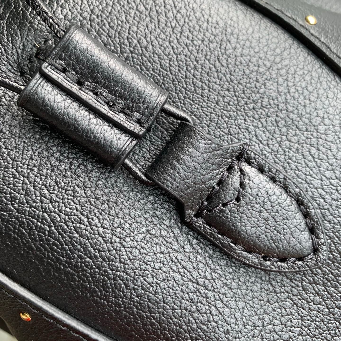 Noé Trunk detail 8