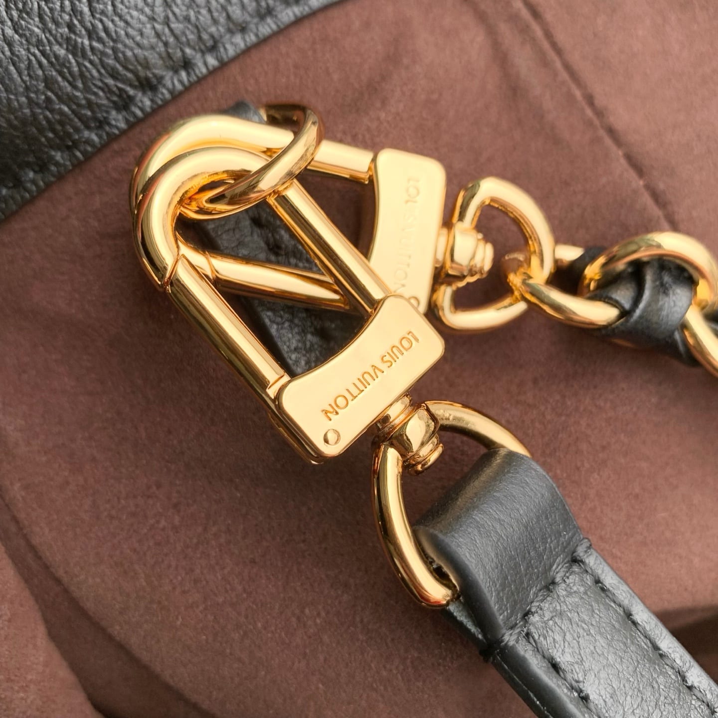 Noé Trunk detail 9