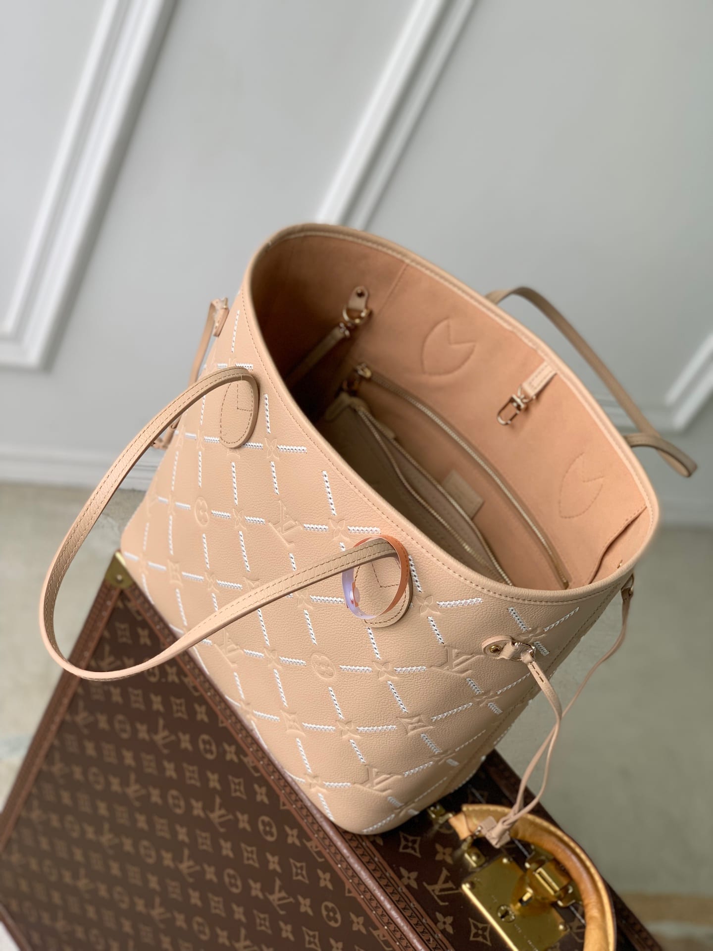 Neverfull MM detail 10