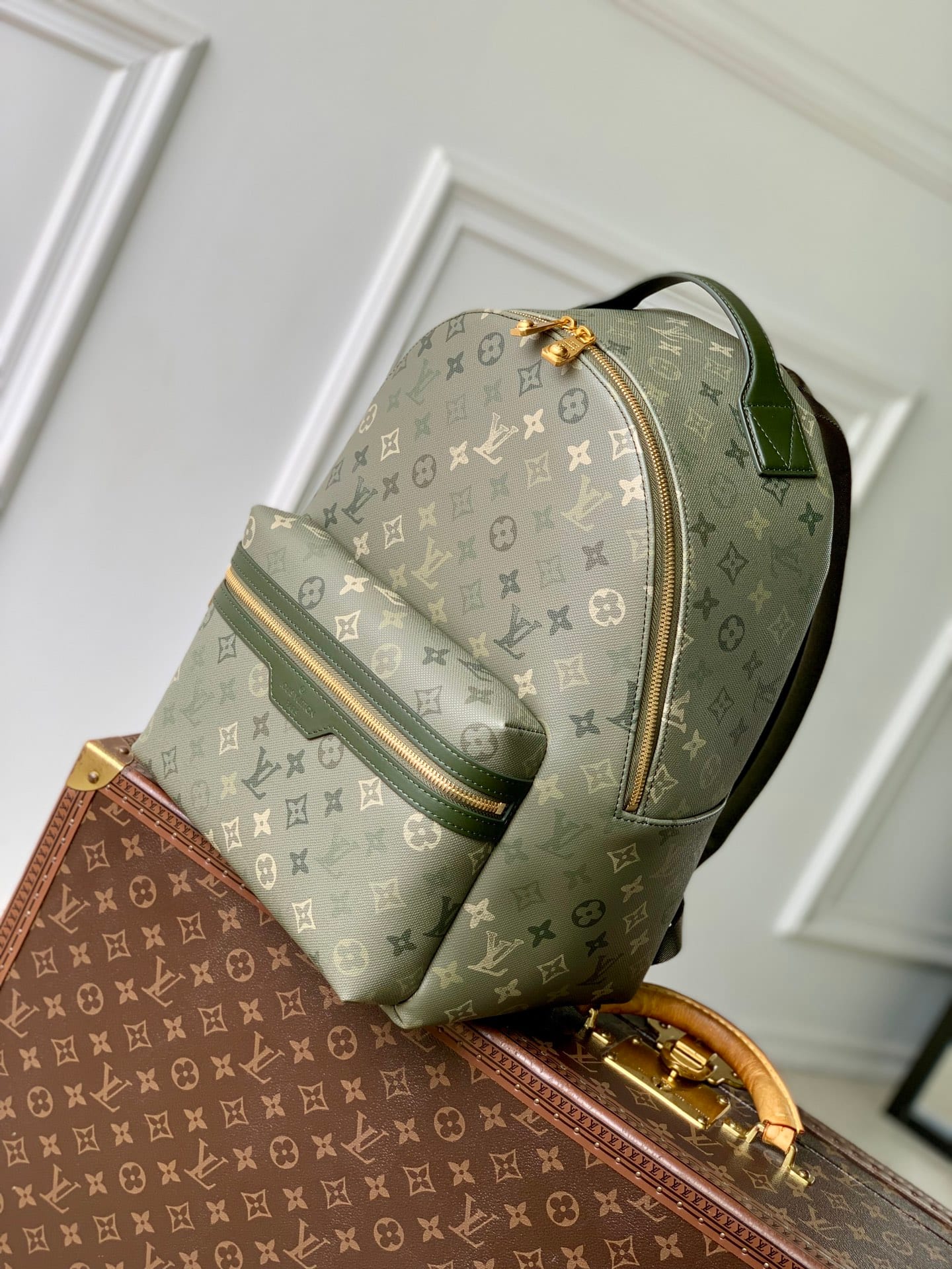 Discovery Backpack PM detail 1