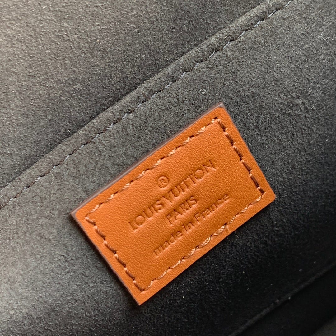Dauphine MM detail 8