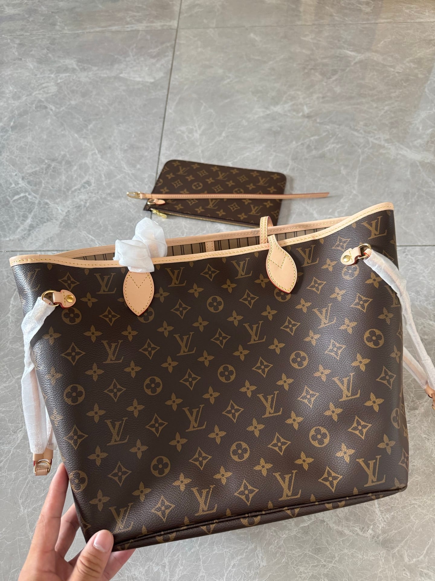 Neverfull MM detail 3
