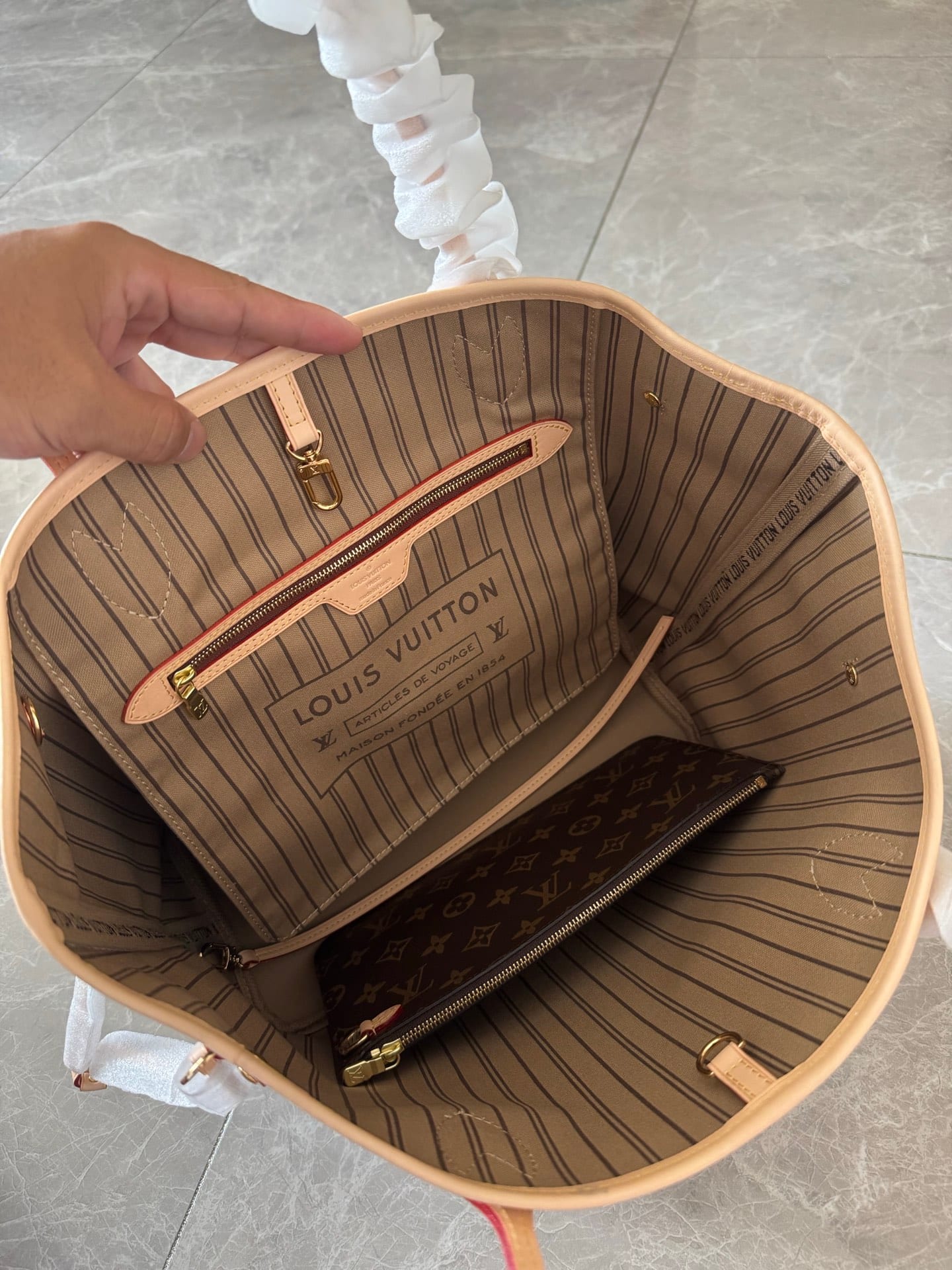 Neverfull MM detail 5