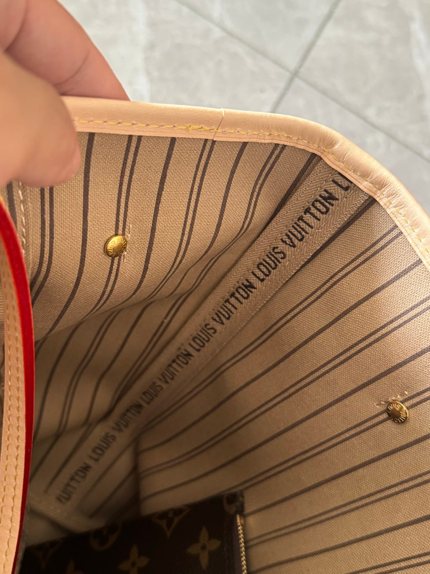 Neverfull MM detail 8
