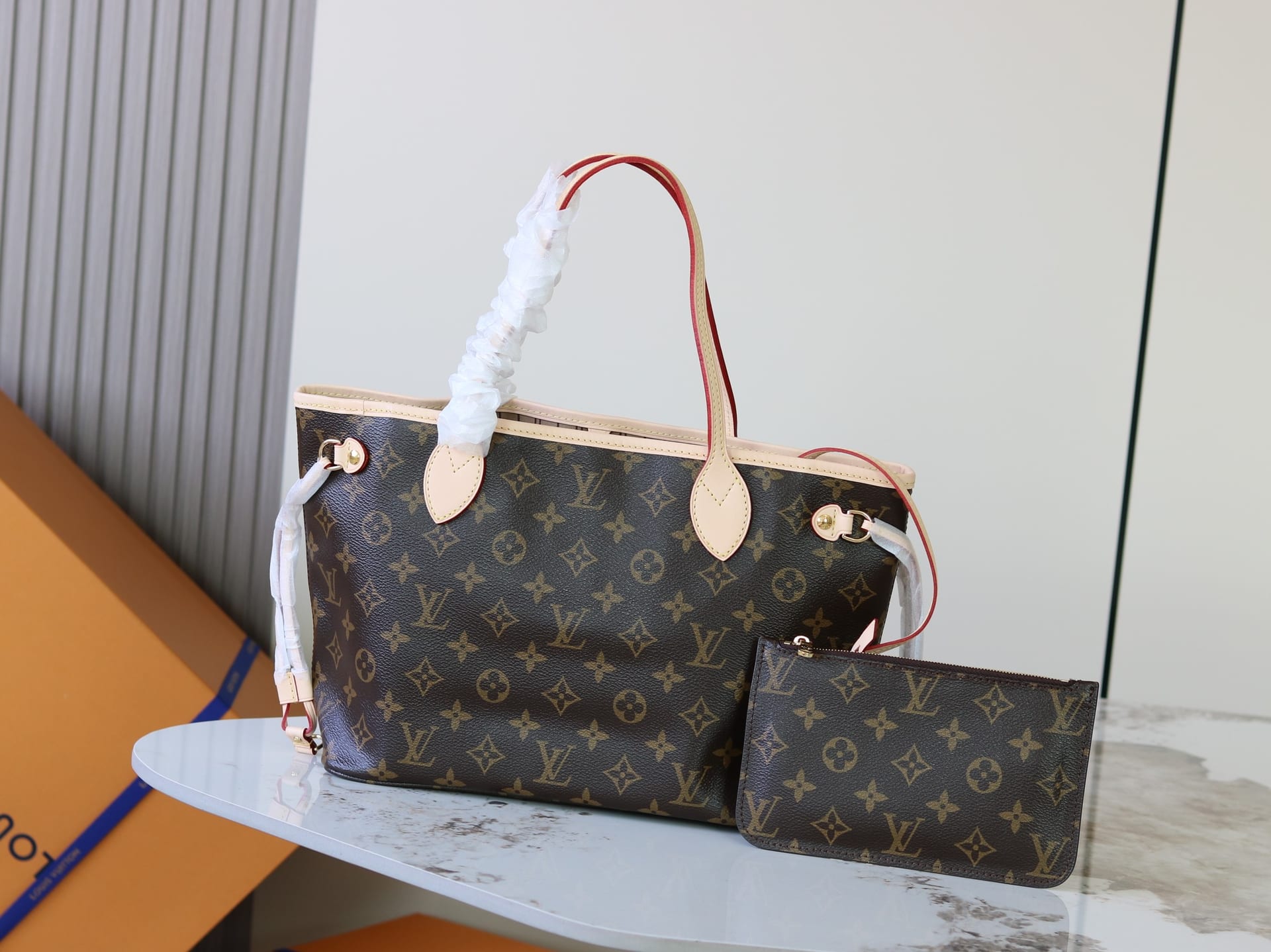 Neverfull PM detail 2