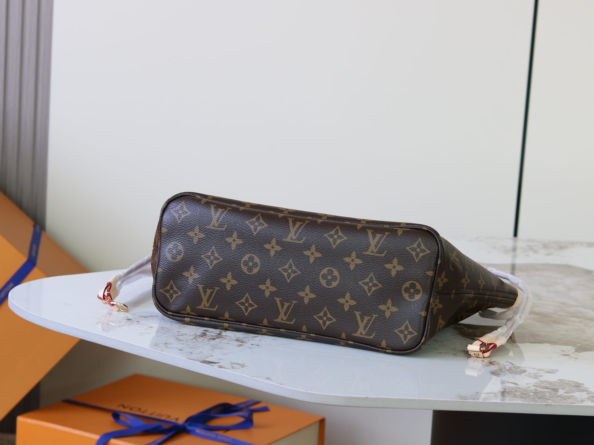 Neverfull PM detail 3