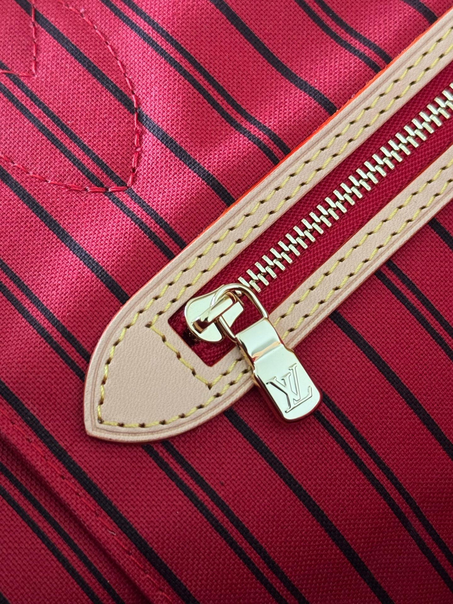 Neverfull MM detail 4