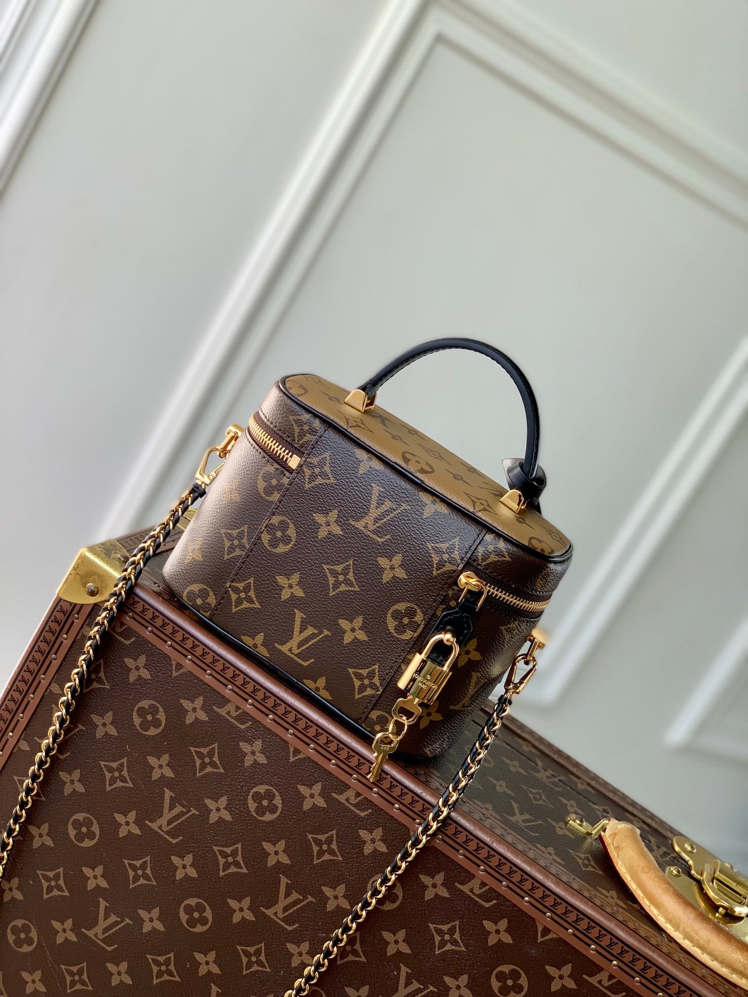 Vanity PM detail 3