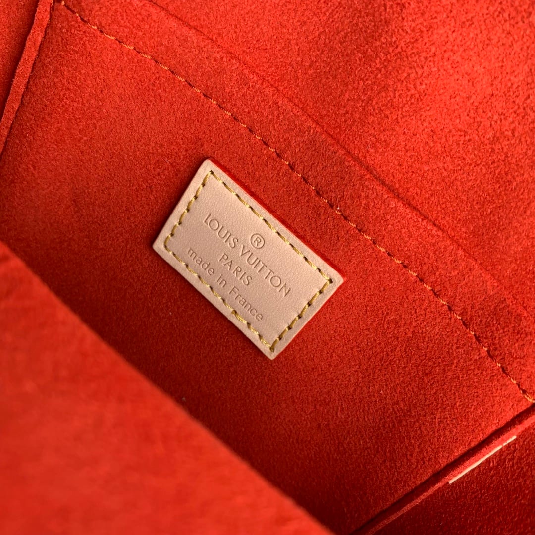Alma Backpack detail 9