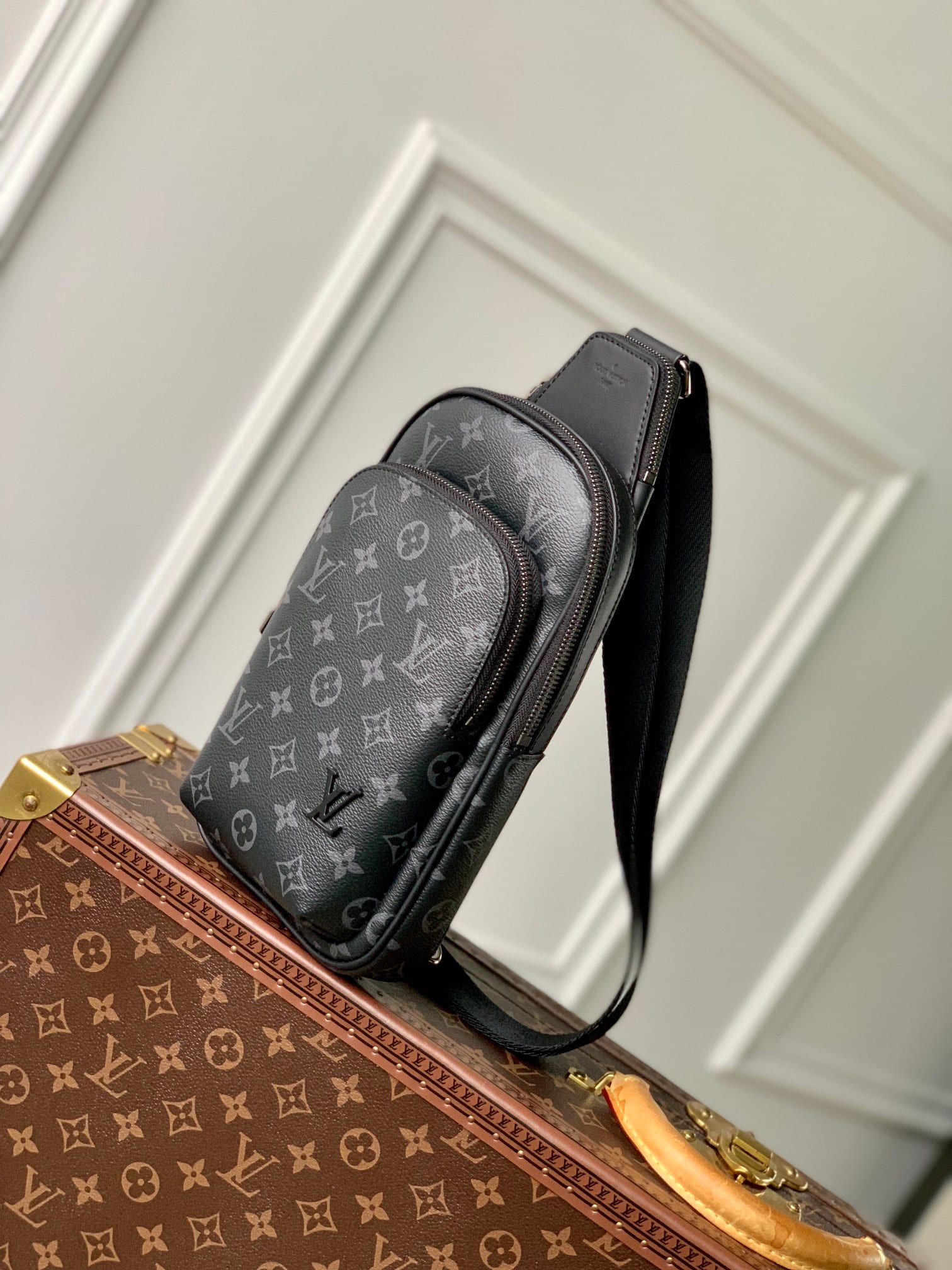 Avenue Slingbag PM detail 2