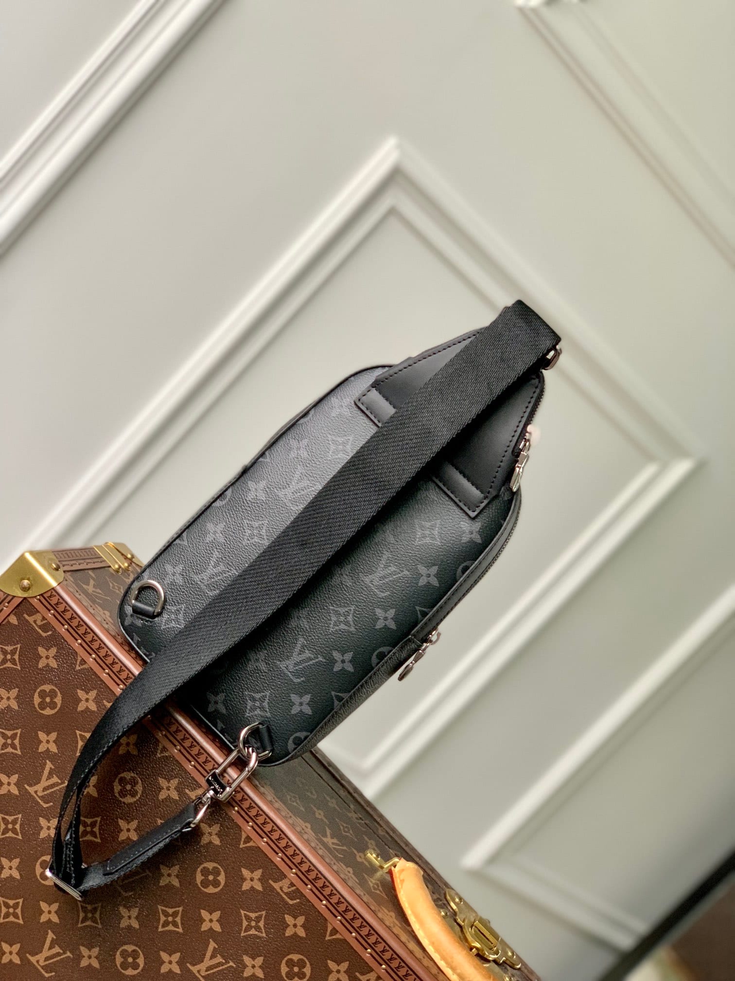 Avenue Slingbag PM detail 3