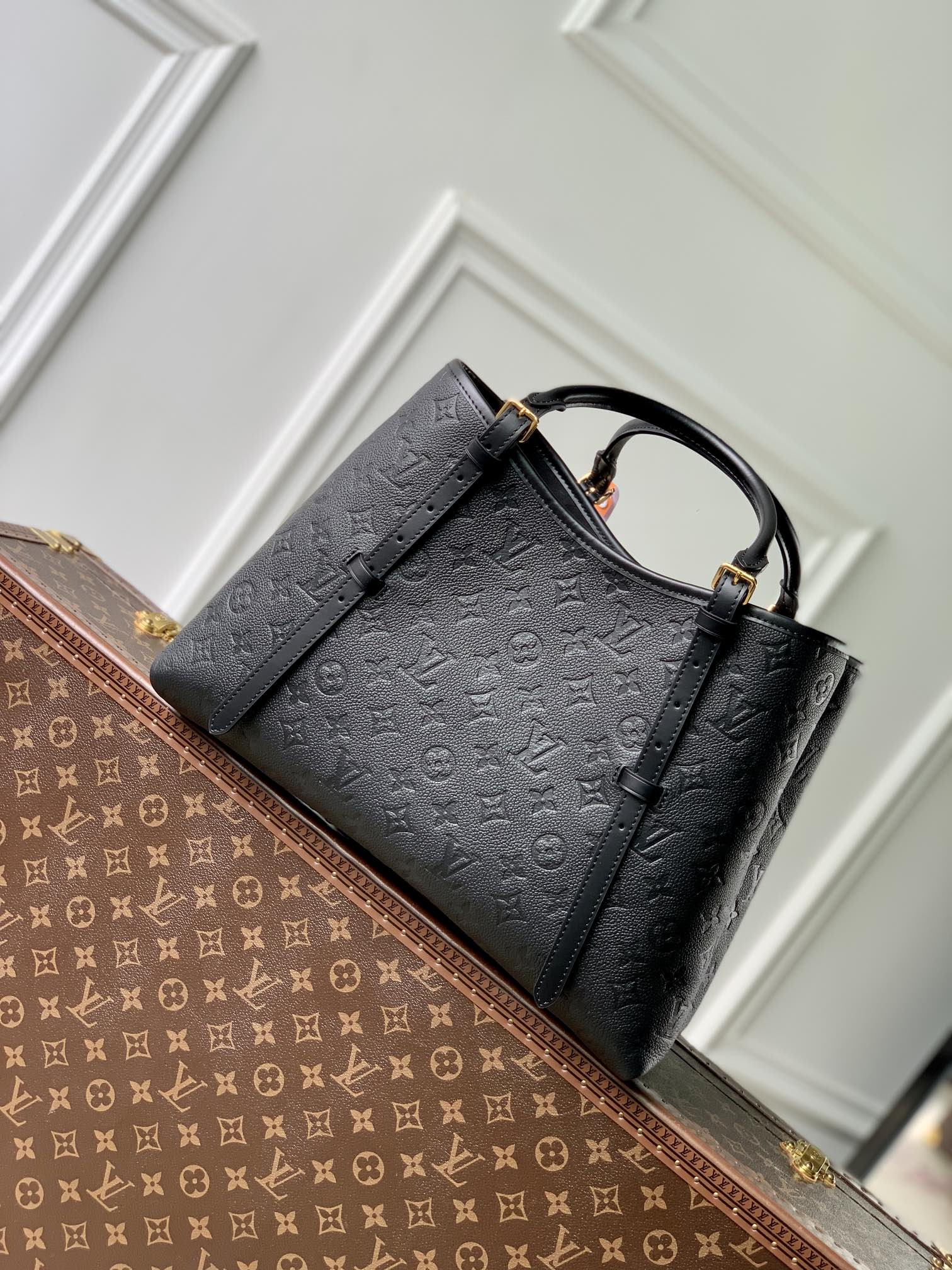 Babylone Tote MM detail 3