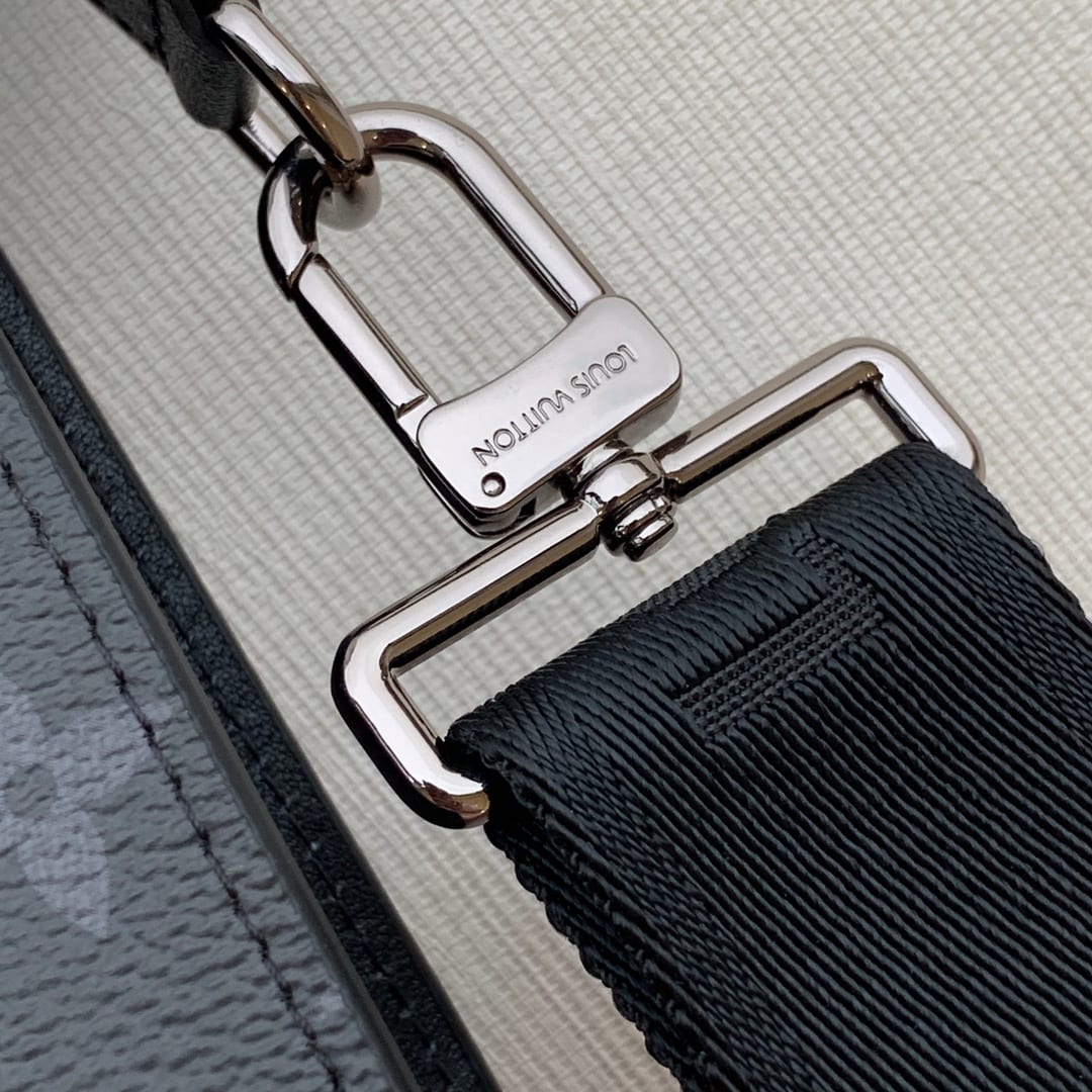 Gaston Wearable Wallet detail 6
