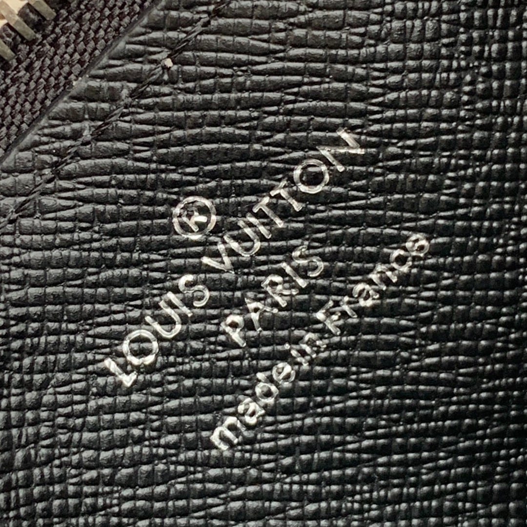 Gaston Wearable Wallet detail 8