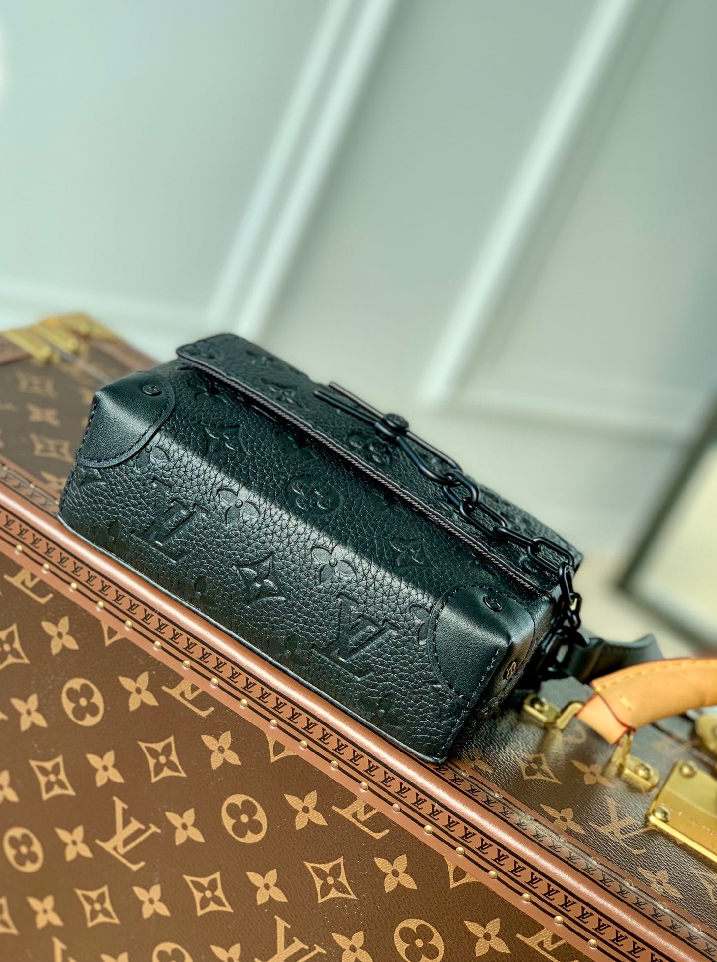 Steamer Wearable Wallet detail 4