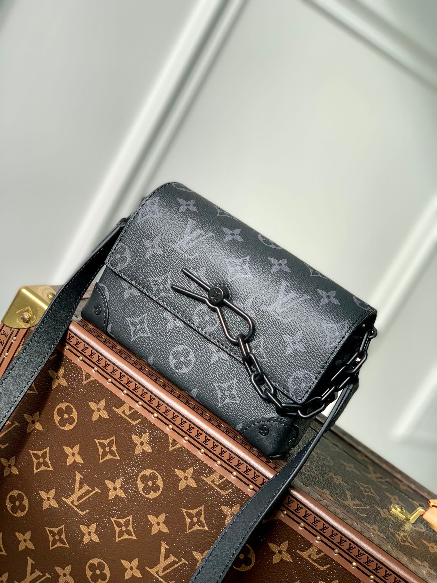 Steamer Wearable Wallet detail 1