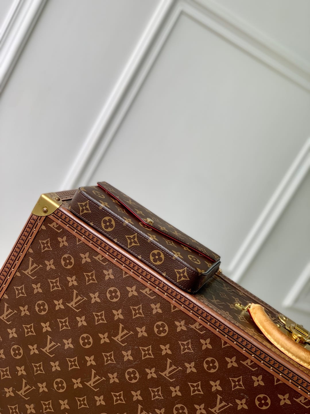 F?licie Pochette detail 4