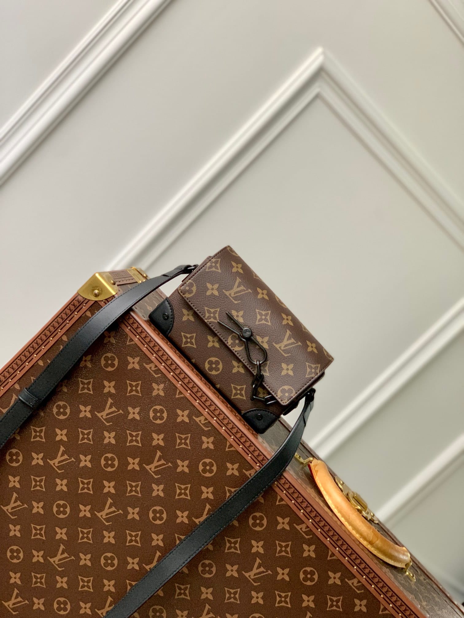 Steamer Wearable Wallet detail 1
