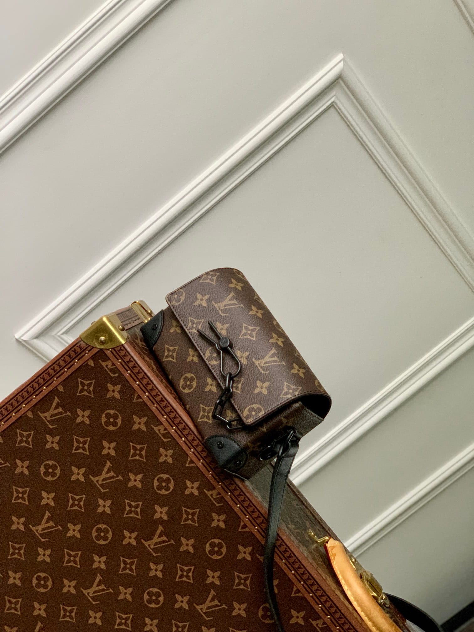 Steamer Wearable Wallet detail 2