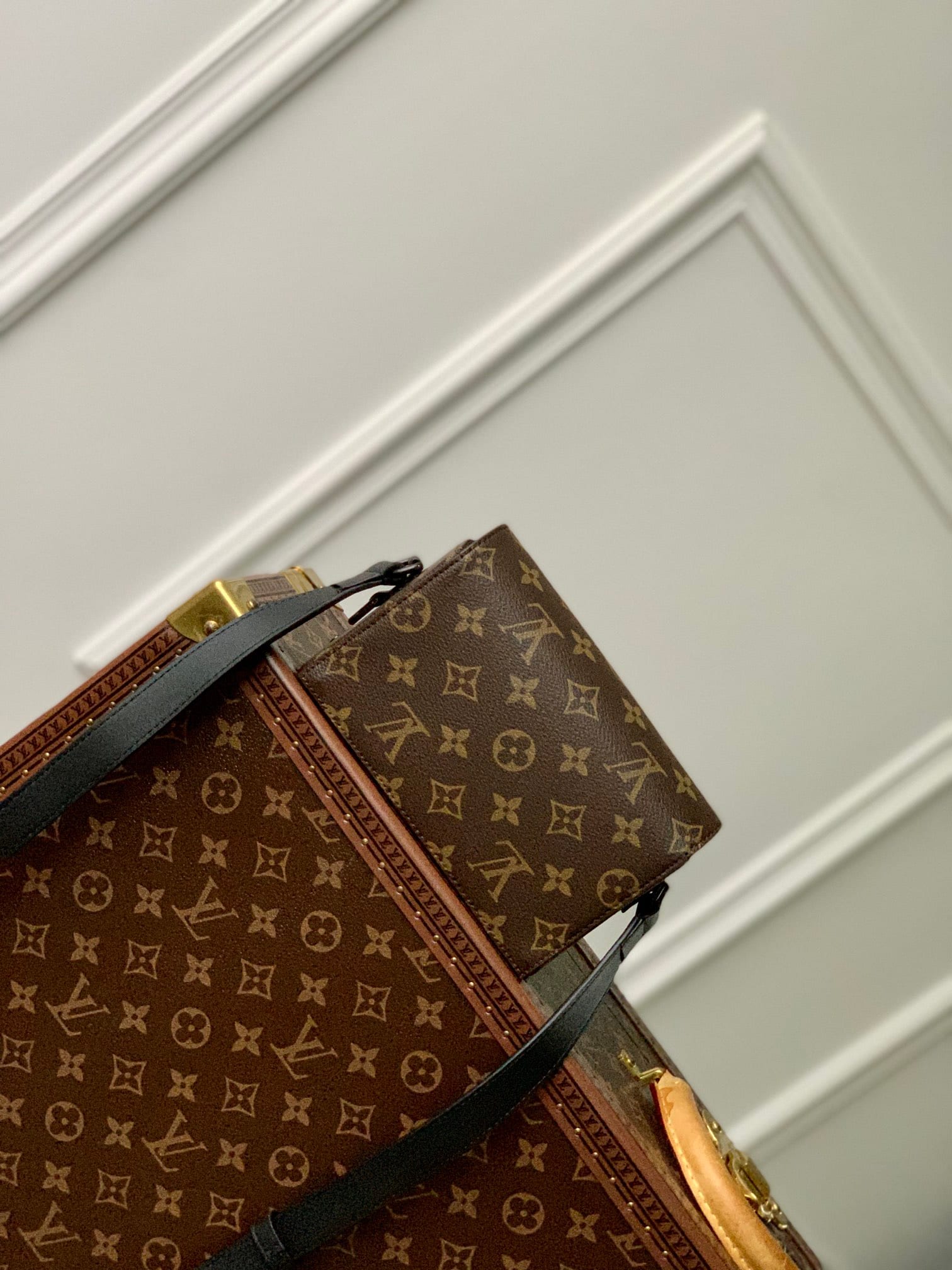 Steamer Wearable Wallet detail 3