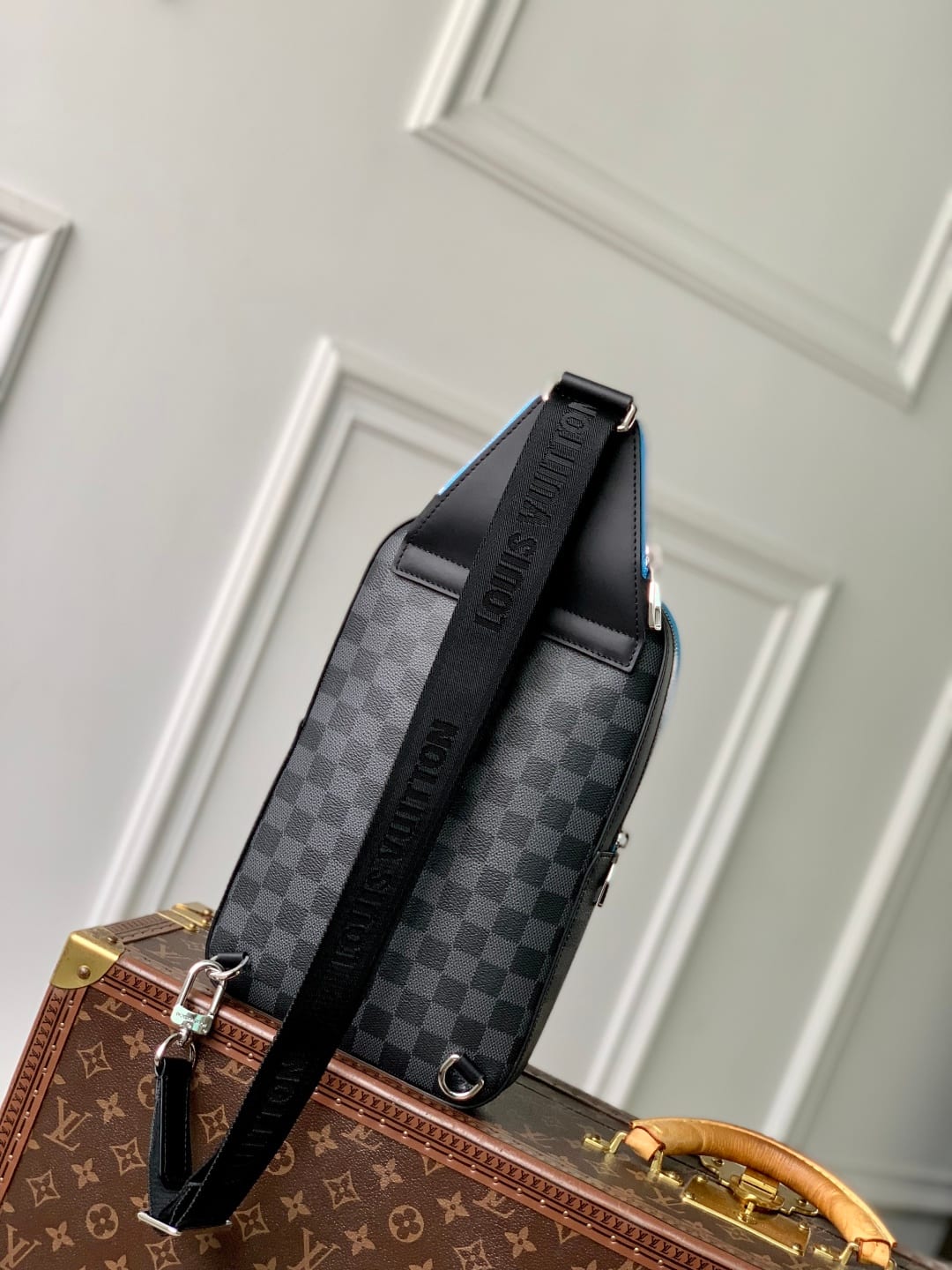 Avenue Slingbag detail 3