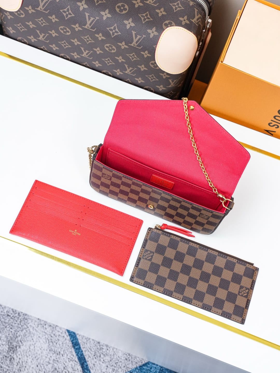 F?licie Pochette detail 8