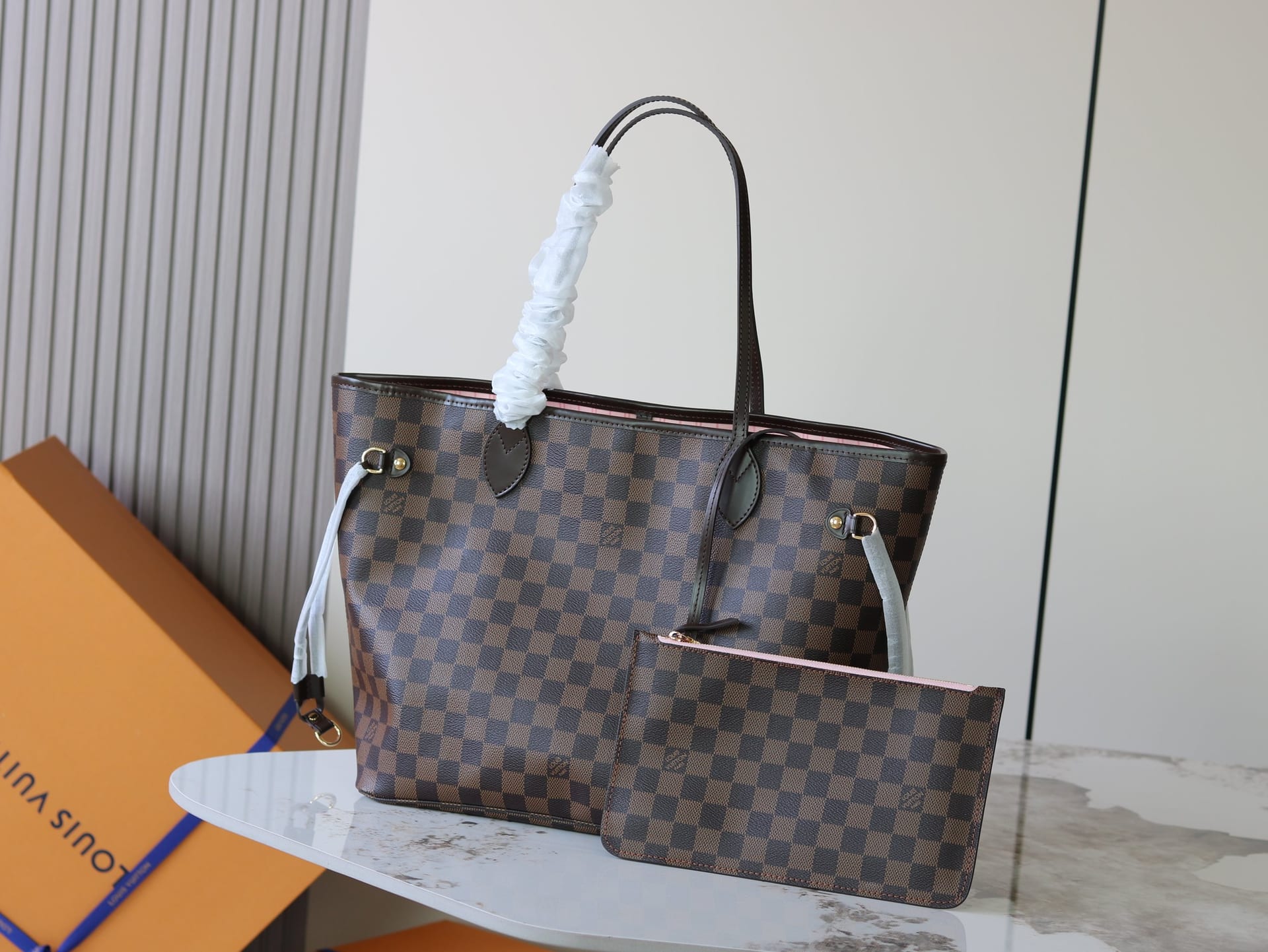 Neverfull MM detail 2