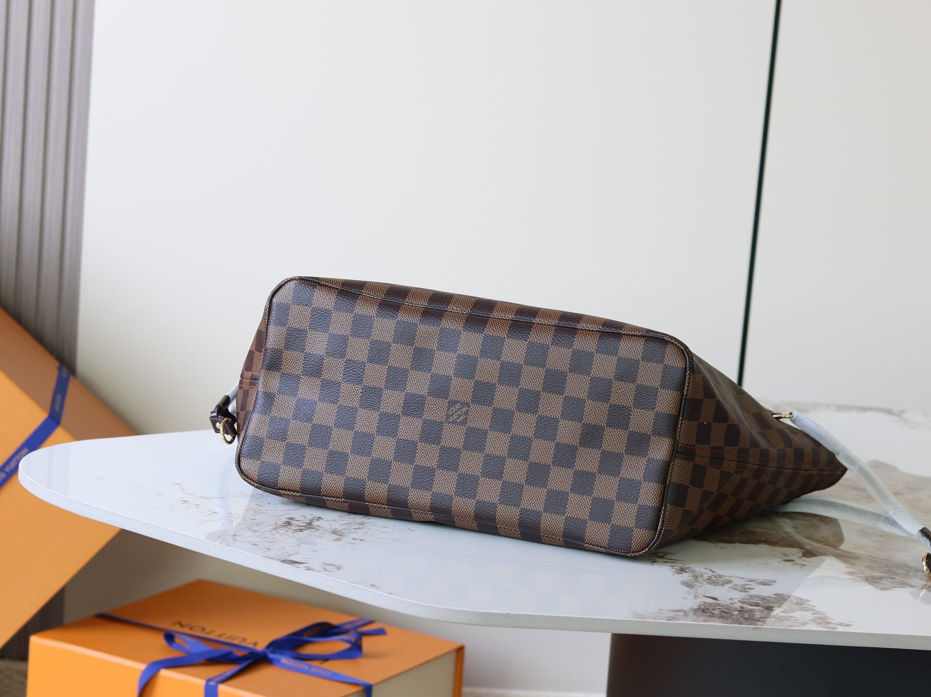 Neverfull MM detail 3