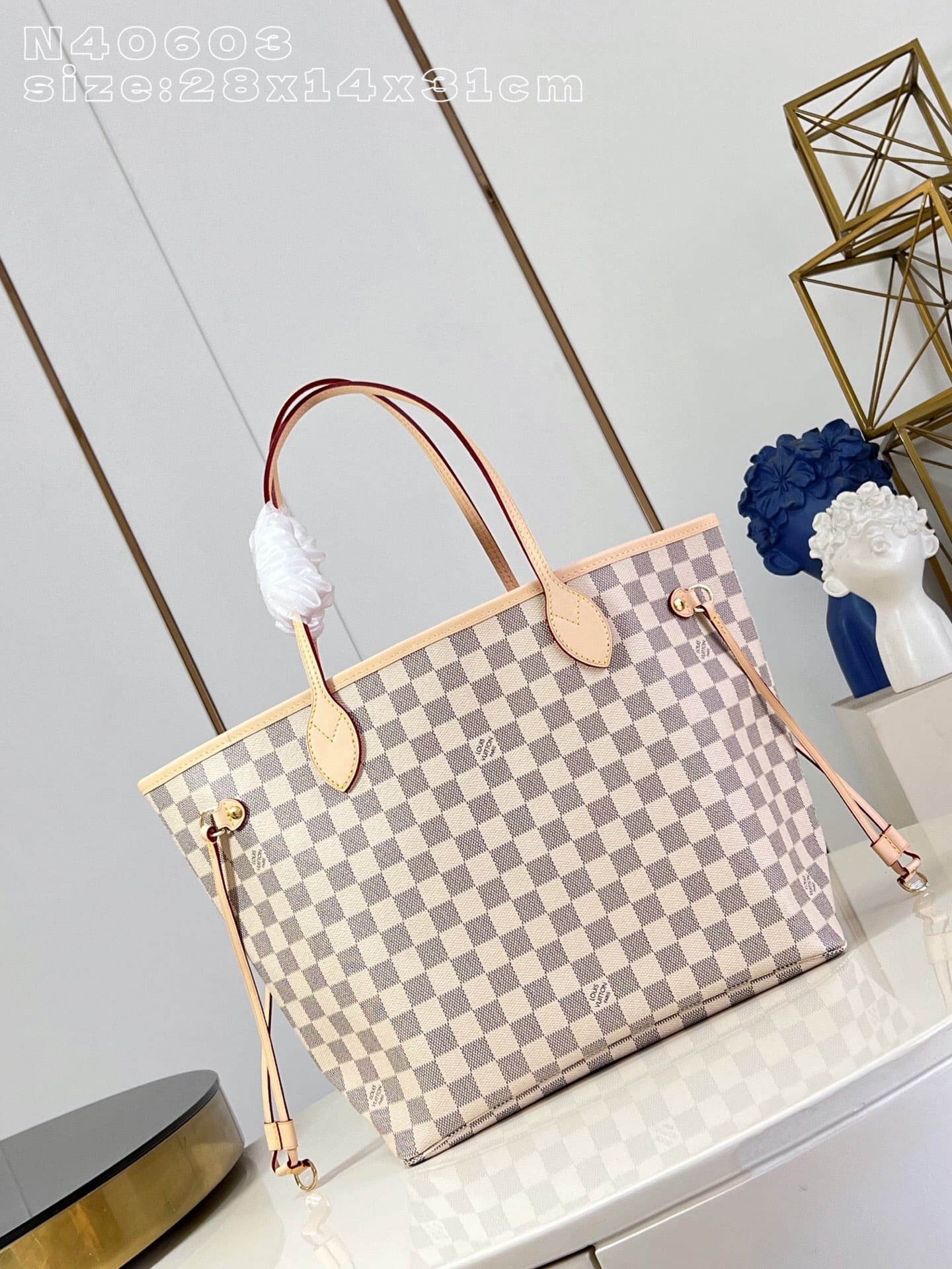 Neverfull MM detail 1