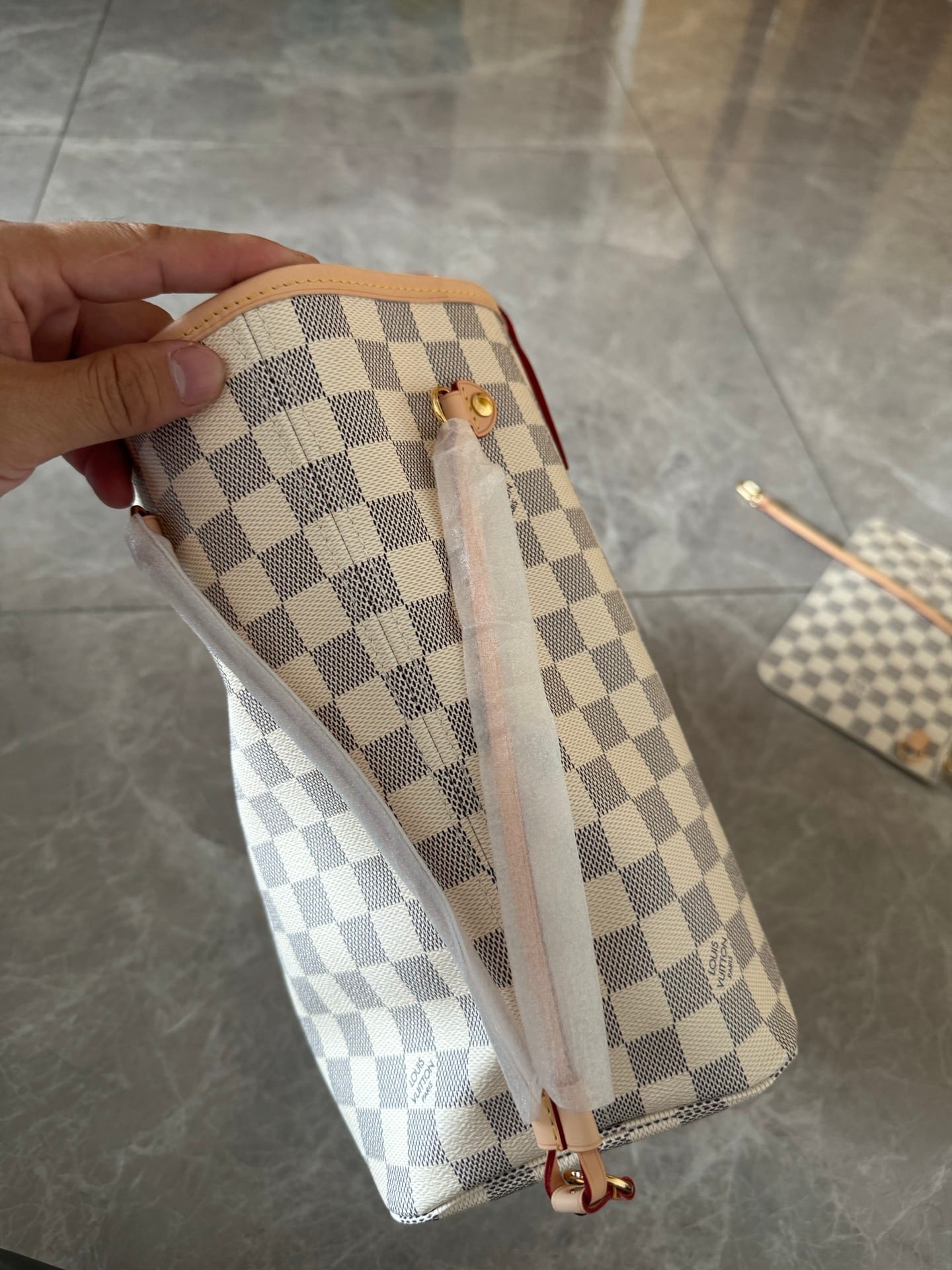 Neverfull MM detail 2