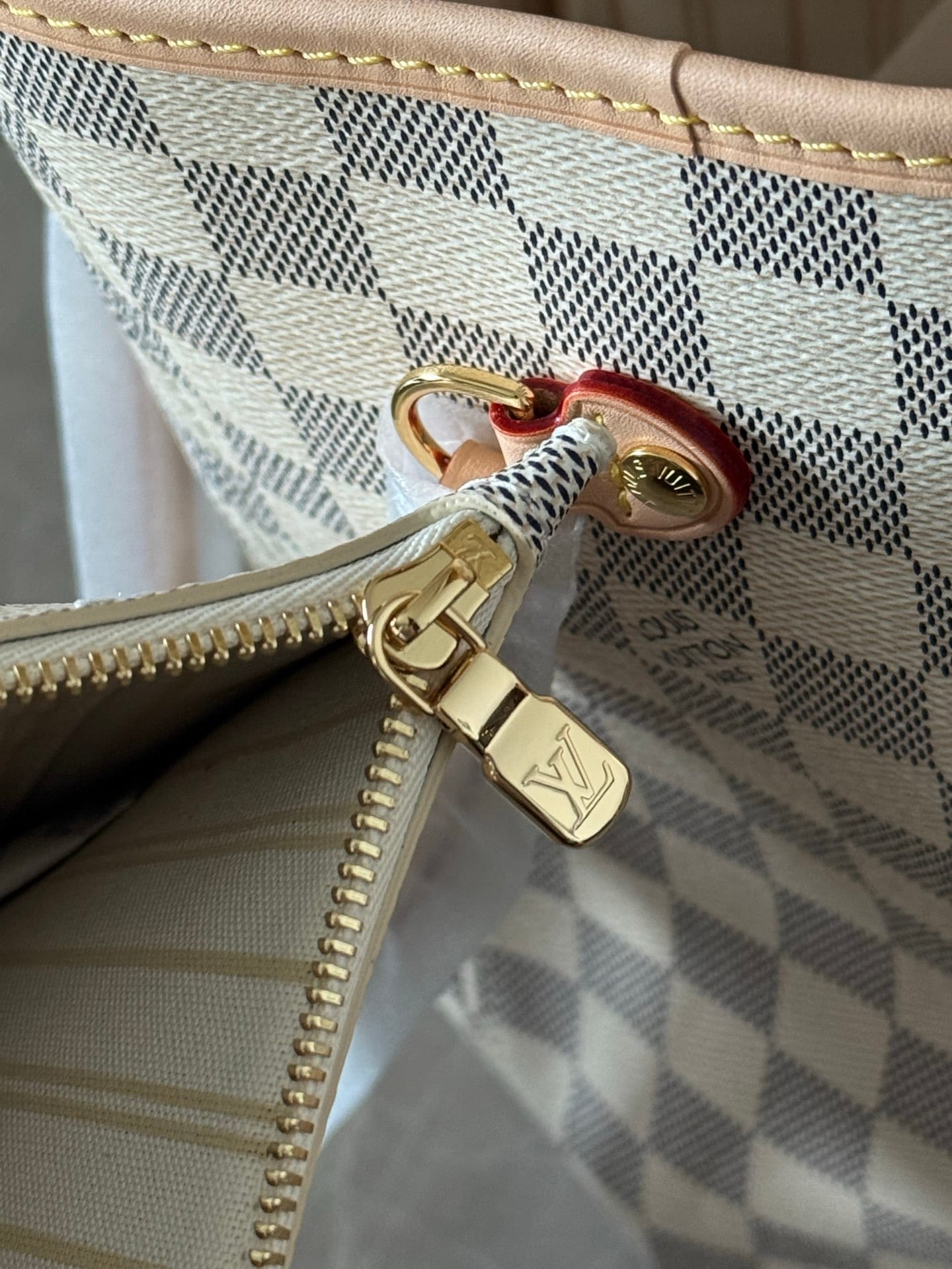 Neverfull MM detail 9