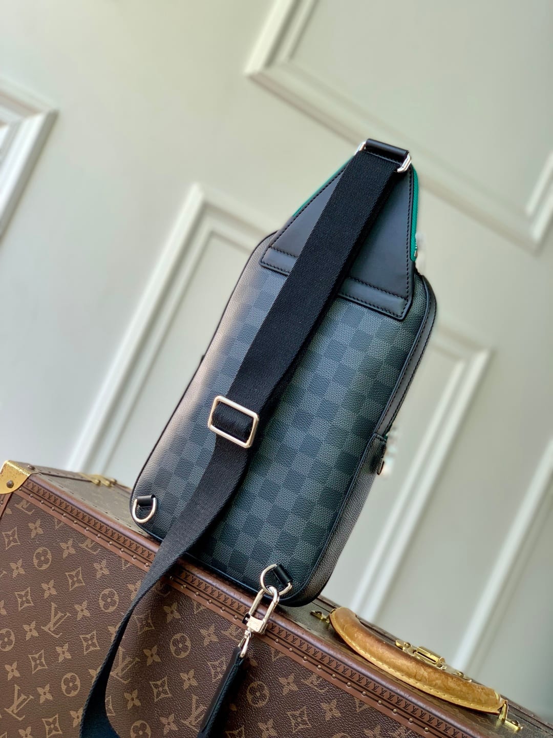 Avenue Slingbag PM detail 3