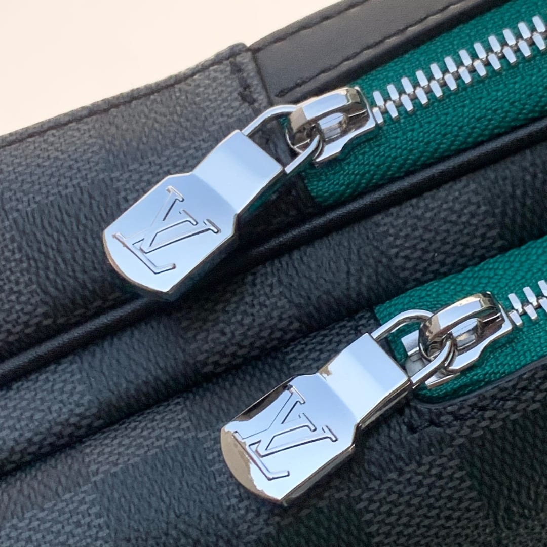 Avenue Slingbag PM detail 5